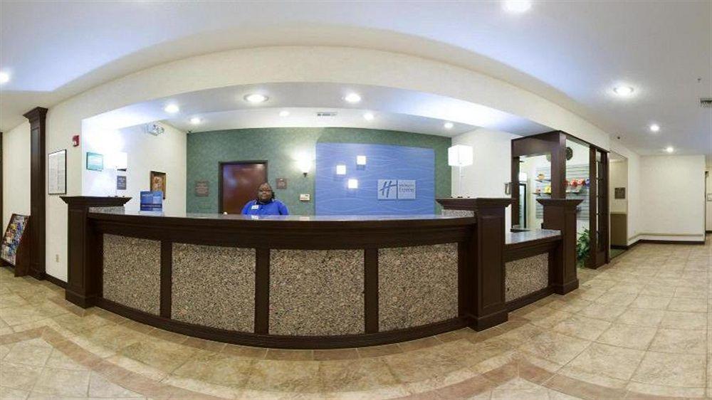 Holiday Inn Express Hotel & Suites Livingston Exterior photo